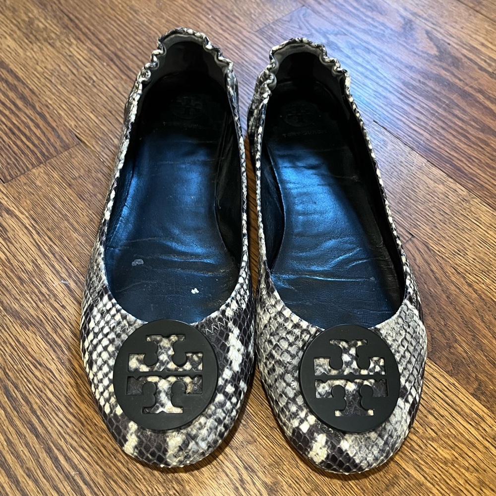 Tory Burch flats, snakeskin back white and grey patterned, super comfortable!